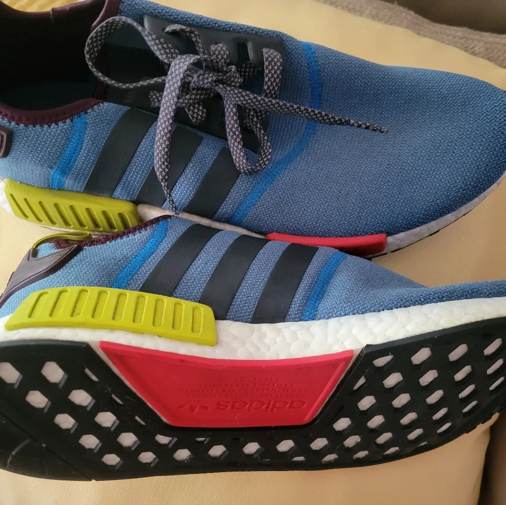 Adidas Men Boost - Picture 10 of 16